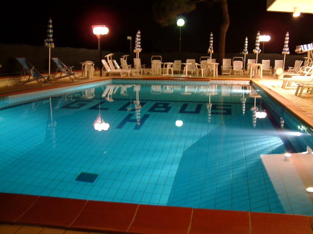 Hotel Globus Cesenatico Exterior foto