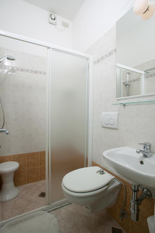 Hotel Globus Cesenatico Zimmer foto